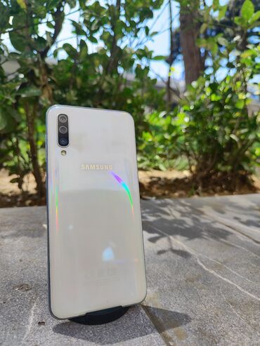 samsung galaxy a50 ekran: Samsung A50, 64 GB, rəng - Ağ, Düyməli, Barmaq izi, Face ID