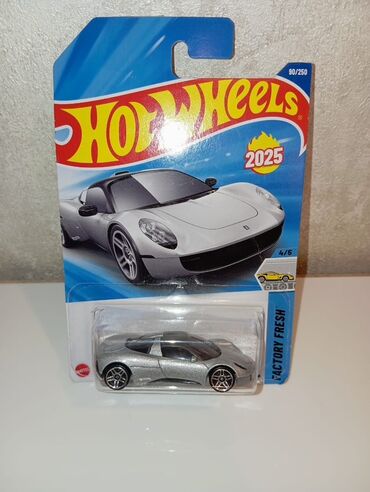 корабли ручной работы: Pagani, 2025 il, 1:64