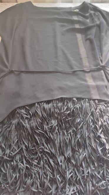 Köynək və bluzalar: Qara rəngdə şık tunika/kofta - Dizayn: Yuxarı hissəsi hamar parça — 1