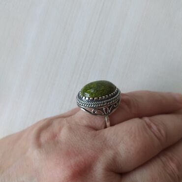 Zərgərlik dəstləri: Dəstə daxildir: Üzük, Sırğa -da lalafo.az — 14 Zərgərlik dəstləri: Dəstə daxildir: Üzük, Sırğa — 14