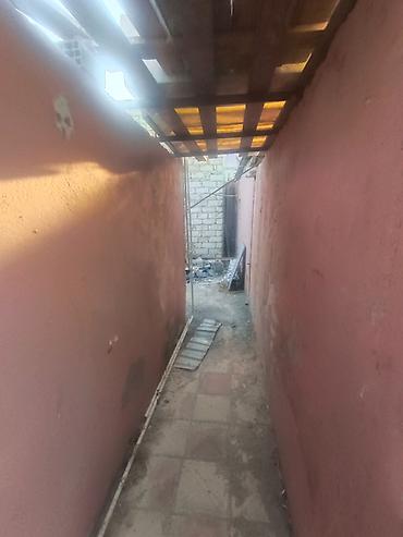 hovsanda ev: 3 otaqlı, 78 kv. m, Təmirsiz — 2