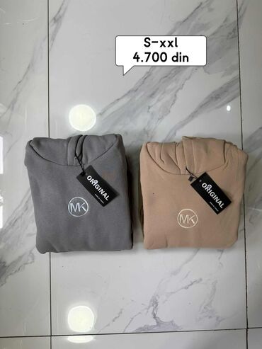 Gornji i donji deo: Ženske Futrovane trenerke 
S-xxl
4.700 din — 1