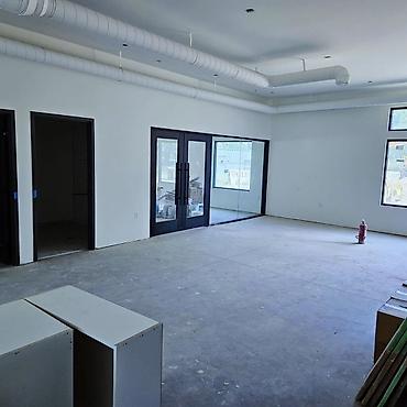 Аренда помещений свободного назначения: Центр Шопокова !!! Общее 280 кв м 9 комнат ! Евроремонт . 2 этажа — 2