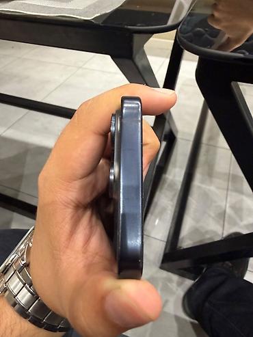 iphone bərdə: IPhone 15 Pro, 128 GB, Black Titanium, Simsiz şarj — 6