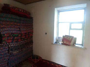вагоны для жилья: 40 сотик болгон жер үй сатылат. 6 ком үй подвалы менен зимный кухня — 9