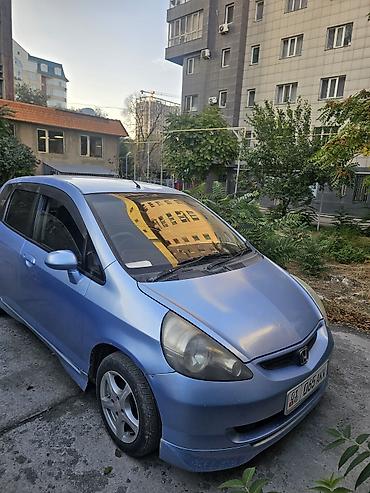 Honda Fit: 2002 г., 1.3 л, Вариатор, Бензин, Хэтчбэк