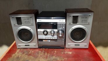 Mikrofonlar: Musiqi mərkəzi münasib qiymətə Ünvan Binə qəsəbəsində vatsap var