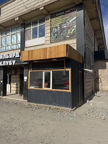 Сдаю Небольшой уличный павильон/киоск у фасада здания. - Формат