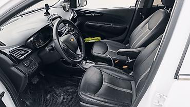 Chevrolet: Chevrolet Spark: 2021 г., 1 л, Вариатор, Бензин, Хэтчбэк — 11