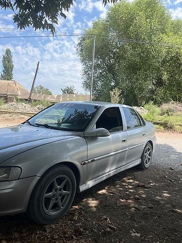 фургоны категории б: Opel Vectra: 2 л | 1999 г. Седан — 4