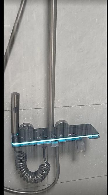 Смесители для ванны и душа: Душевая система с электронным термостатом и верхним тропическим душем — 2