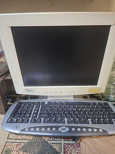 Fujitsu Siemens LCD monitor + multimedia klaviatura - Brend/model