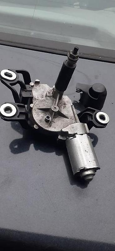 d3 mini: MOTOR ZADNJEG BRISAČA ZA VOLKSWAGEN GOLF 4, GOLF 5, GOLF 6 OD 1999. DO — 2