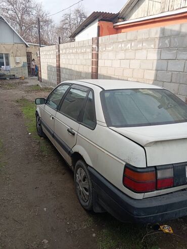 фосваген пассат: Volkswagen Passat: 1990 г., 1.8 л, Механика, Бензин, Седан