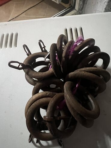 дом на даче: Карниз длина 280 см адрес шлагбаум 650 сом