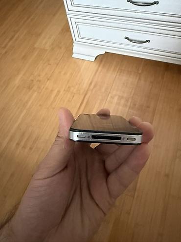 iphone 11 black: IPhone 4, Qara — 2
