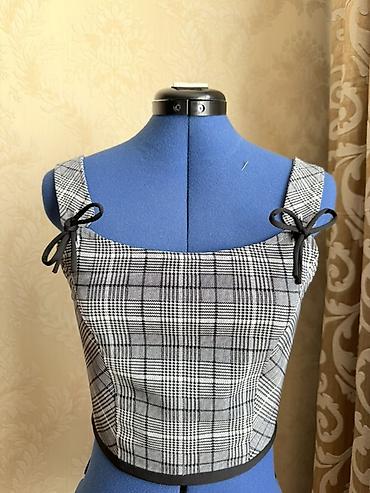 alt geyim: Qadınlar üçün dəbli qolsuz top – qrafit-melanj rəngli qaşqay (plaid) — 5