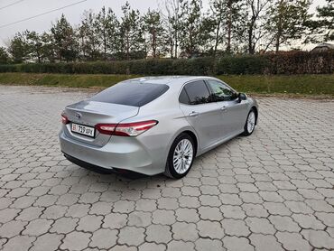 Toyota: Toyota Camry: 2018 г., 2.5 л, Вариатор, Гибрид, Седан