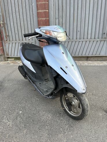 электро мотороллер с кузовом: Suzuki v 50 injector на ходу 
Нужен акумлятор и пластик