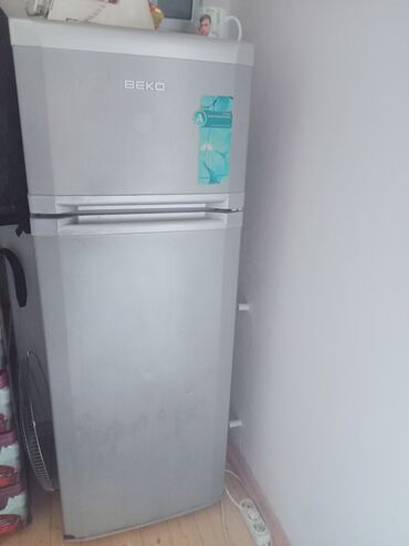 soyuducu mühərriki: Б/у 2 двери Beko Холодильник Продажа, цвет - Серый, С колесиками