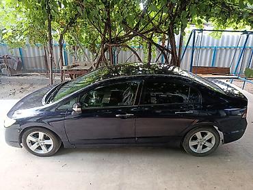 Транспорт: Honda Civic: 2006 г., 1.8 л, Автомат, Бензин, Седан — 2