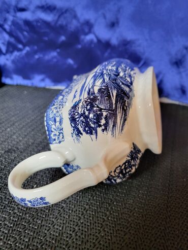 Činije: Sosijera nova engleska iz 70ih. Nova sosijera sve na njoj odsjaj od na lalafo.rs — 11 Činije: Sosijera nova engleska iz 70ih. Nova sosijera sve na njoj odsjaj od — 11