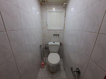 azadliq ev: Bakı, 8-ci mikrorayon, 2 otaqlı, Köhnə tikili, m. Azadlıq Prospekti, 70 kv. m — 10