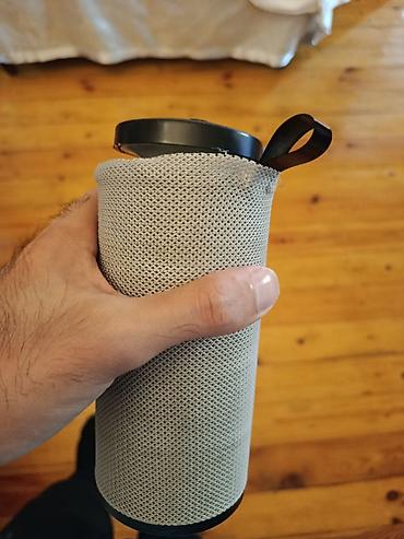 karaoke mikrofon: Portativ Bluetooth akustik kolonka - Silindrik dizayn, parça örtük və — 2