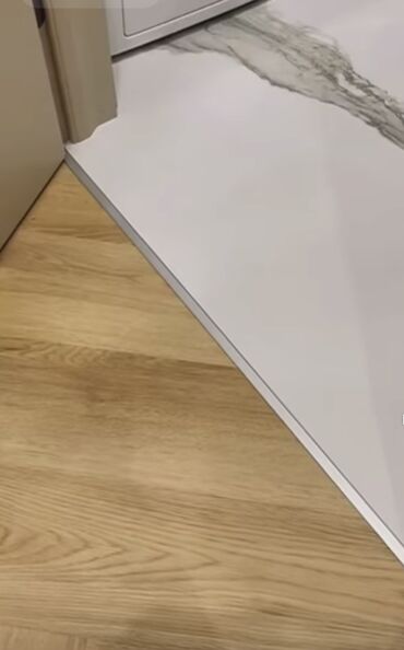 Напольные работы: Укладка пола, Выравнивание пола, Шлифовка пола | Ковролин, Кварц-винил, Линолеум Больше 6 лет опыта — 11