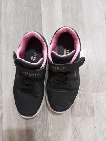 lakovane cipelice za devojcice: Skechers, Veličina - 32