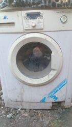 пасуда мойкага жумуш керек: Стиральная машина LG, Б/у, Автомат, До 5 кг, Компактная