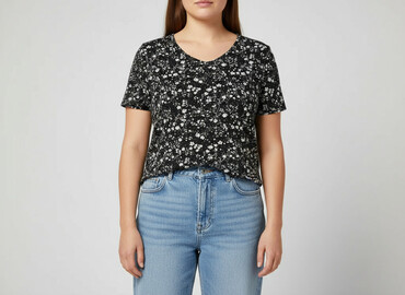 saint laurent t shirty: Janina, Футболка жіноча, розмір 2XL