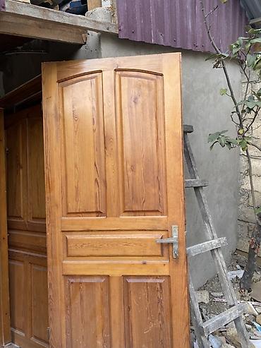 İki ədədir Taxta giriş/qapı yarpağı - Material: tam ağac (taxta)
