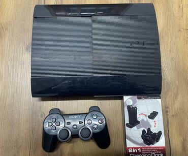 ps3 супер слим: Продаю PS3 super slim 500GB. Прошитая записано 40 игр. В комплекте