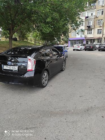 prius diskləri: Toyota Prius – hibrid sedan - Korpus: qara rəng, 5 qapılı liftback — 2
