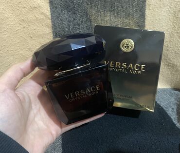 bleu de chanel parfum qiymeti: VERSACE CRYSTAL NOİR Original Duty Free parfumu hava limanınnan alınıb