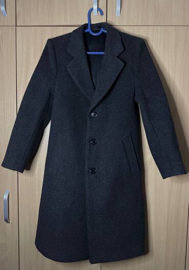 Личные вещи: Пальто теплое, мужское "made in Finland", покупал в Санкт-Петербурге