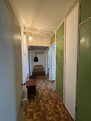 Продажа квартир: 2 комнаты, 44 м², 6 мкр 104 серия, 3 этаж, Старый ремонт — 4