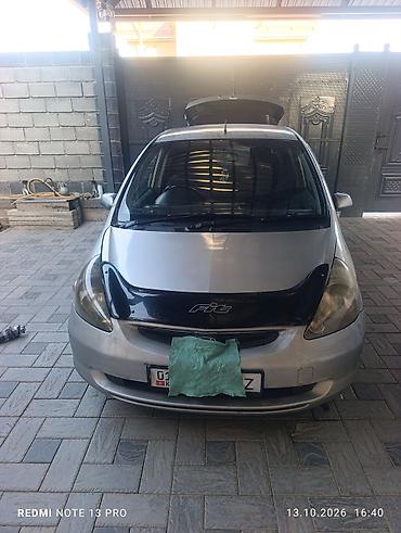 Honda Fit: 2002 г., 1.3 л, Автомат, Бензин, Хэтчбэк