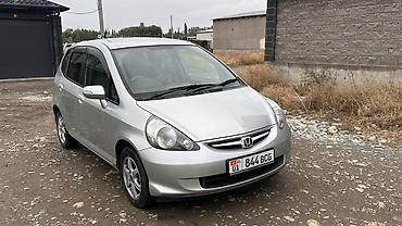 Honda Fit: 2006 г., 1.3 л, Автомат, Газ, Хэтчбэк at lalafo.kg Honda Fit: 2006 г., 1.3 л, Автомат, Газ, Хэтчбэк