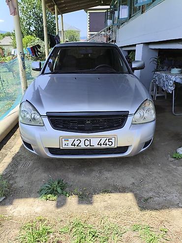 фольксваген пассат 1: Satılır: Gümüş rəngli sedan - Korpus: 4 qapılı sedan, gümüş rəng - — 9