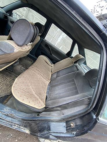 Продажа авто: Volkswagen Passat: 1991 г., 2 л, Механика, Бензин, Седан — 3