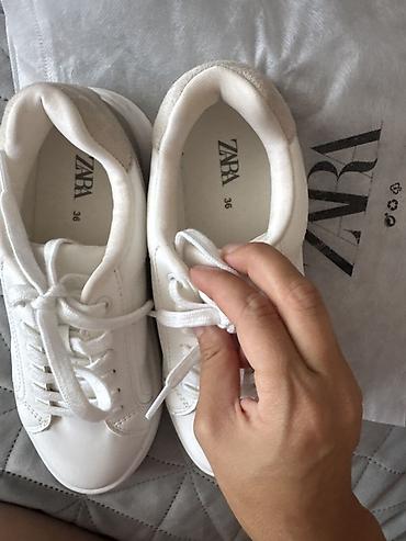 krosovkalar: Zara, Ölçü: 36, rəng - Ağ, Yeni — 1
