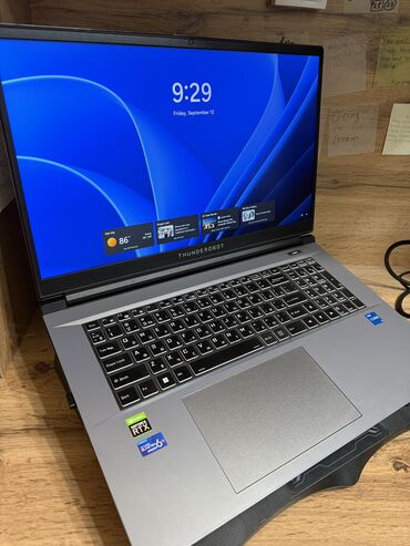в рассрочку ноутбук: Ноутбук, 16 ГБ ОЭТ, Intel Core i5, 15.6 ", Колдонулган, Татаал эмес тапшырмалар үчүн, эс тутум SSD