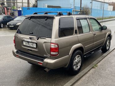 Nissan: Nissan Pathfinder: 3.5 l | Ofrouder/SUV — 4