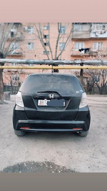 Honda: Honda Fit: 2013 г., 1.3 л, Вариатор, Бензин, Хэтчбэк — 2