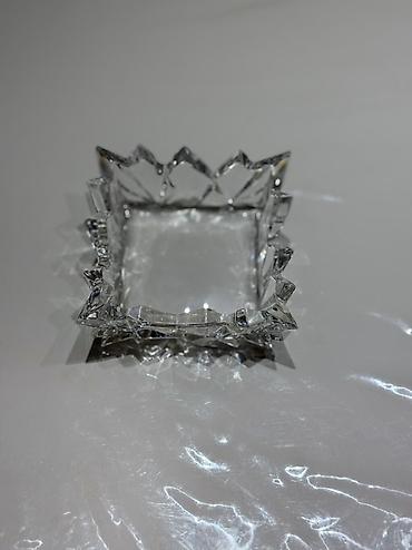 kul qabı: Bohemia Jihlavske Glacier Ashtra xrustal kül qabı. Karacadan alınıb — 1