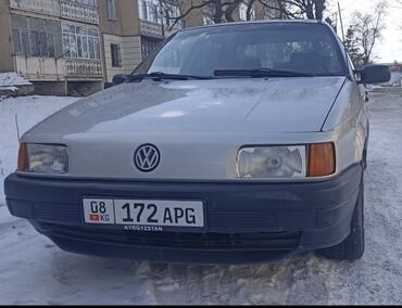 volkswagen caravelle: Volkswagen Passat: 1991 г., 1.8 л, Механика, Бензин, Седан