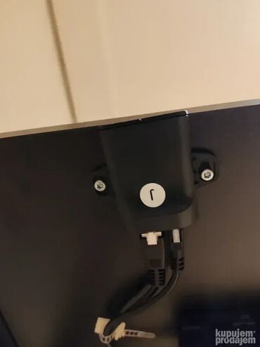 Kancelarijski setovi nameštaja: Fotelje i stolovi crni elektro podesivi dim 140x70 cm Odlični, kao — 10