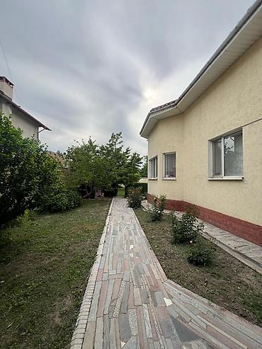 vip: Продаётся просторный 2‑этажный мансардный кирпичный дом в с. Кок‑Жар — 1